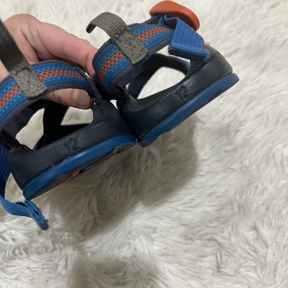 Chaco kids sandal - size 12 - Picture 4 of 7